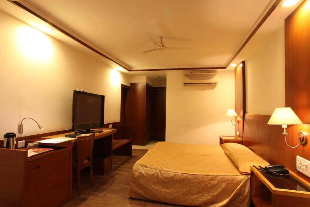 Hotel Jammu Ashok Pokoj fotografie