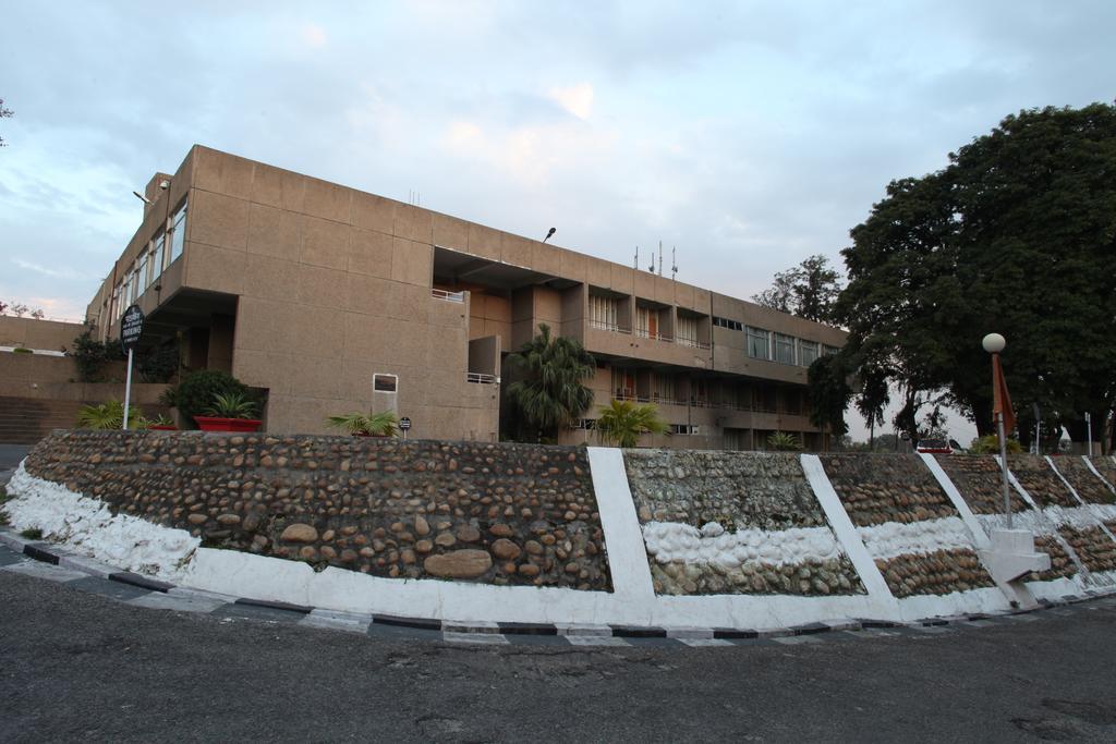 Hotel Jammu Ashok Exteriér fotografie